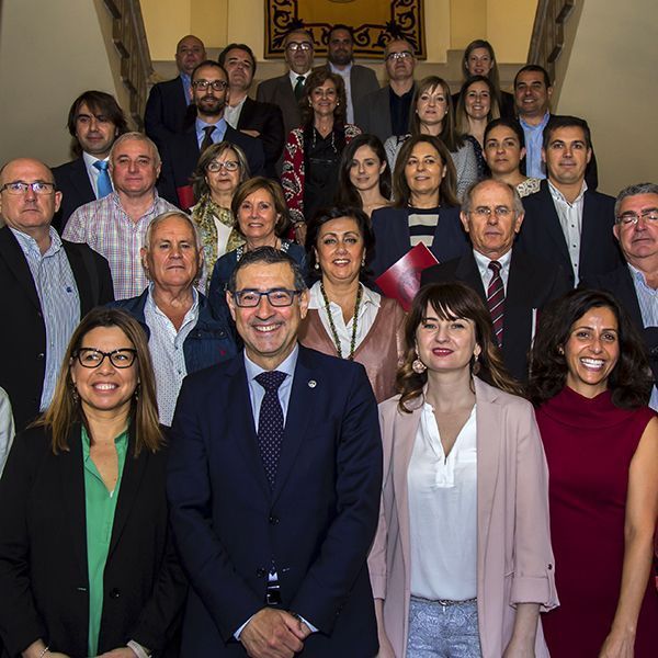 180504 - Firma de Convenios COIE-14_web_miniatura