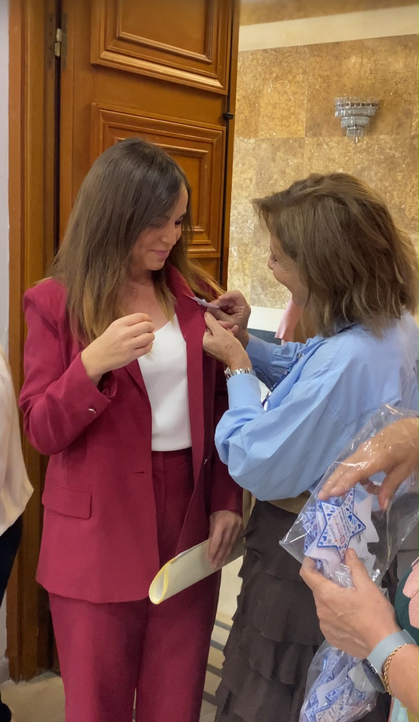 Rosa_Garcia_Iniesta_Con_Alcaldesa_Rebeca_Perez